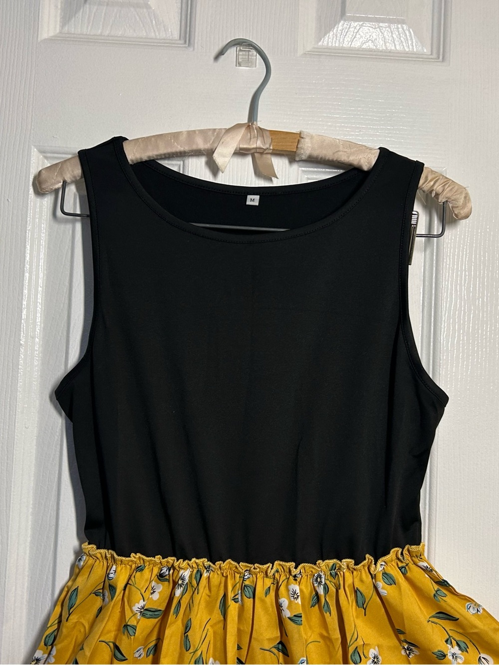 Women’s Colorblock Floral Tiered Dress Sleeveless Crew Neck Boho Mini Size M - Picture 3 of 8